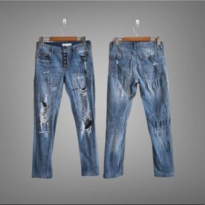 Ripped letter printed Boyfriend jeans